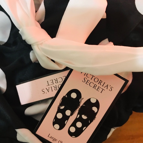 SOLD - Victoria Secret Polka Dot Slippers NWT - Picture 3 of 7